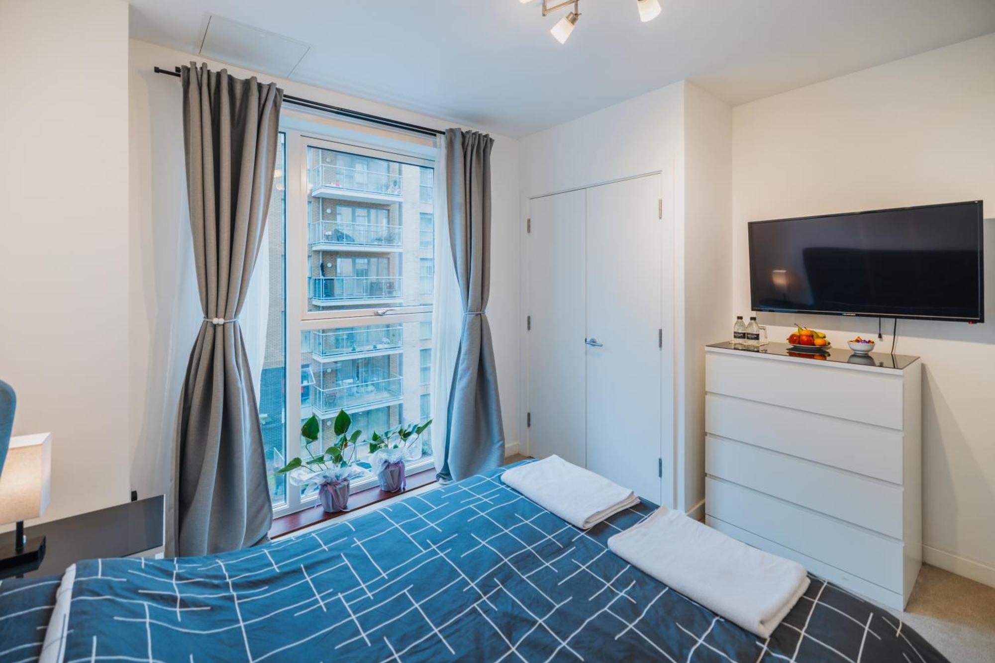 Brixton Village Flat- Private En-Suite Double Bedroom 런던 외부 사진