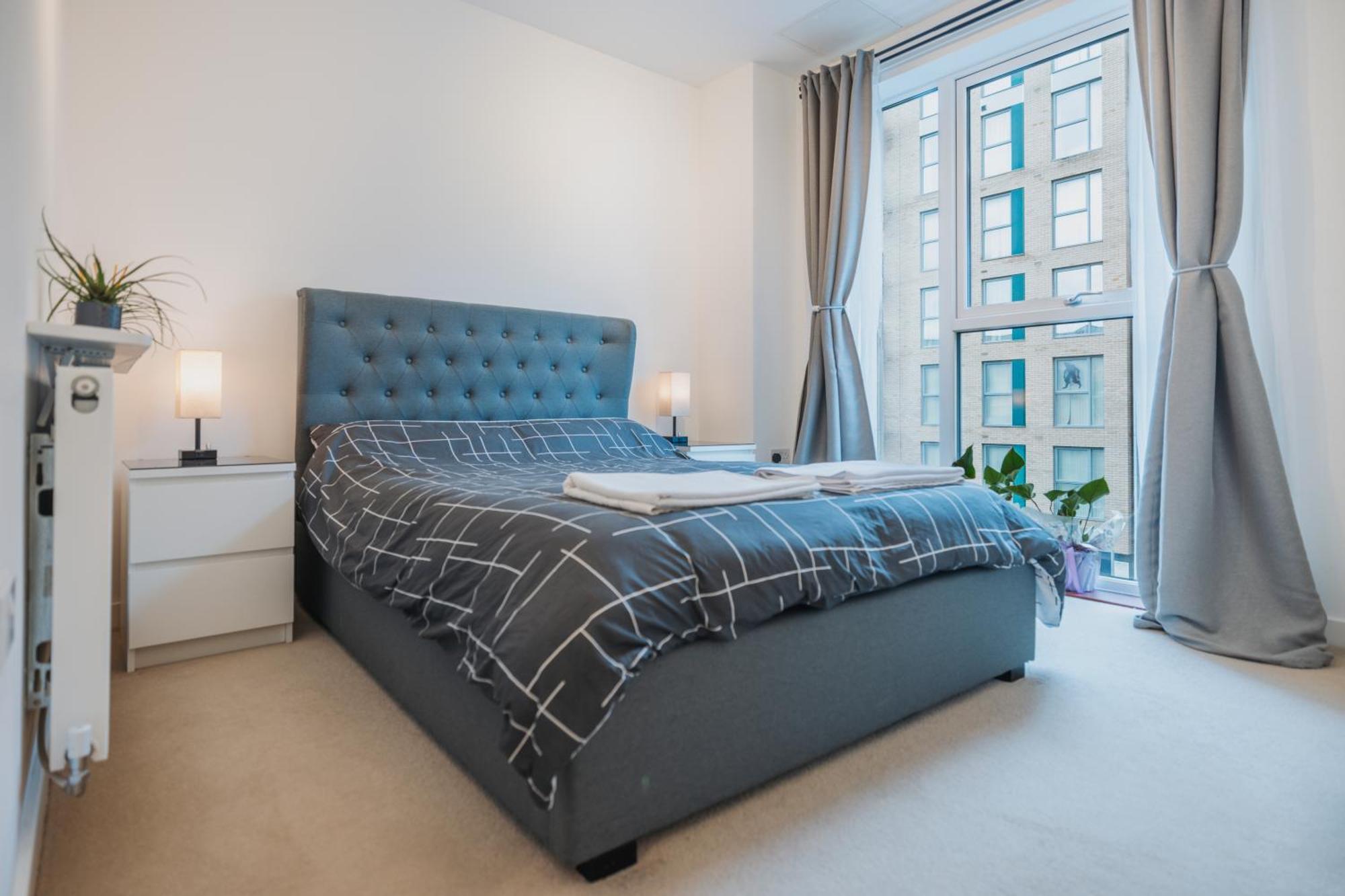 Brixton Village Flat- Private En-Suite Double Bedroom 런던 외부 사진